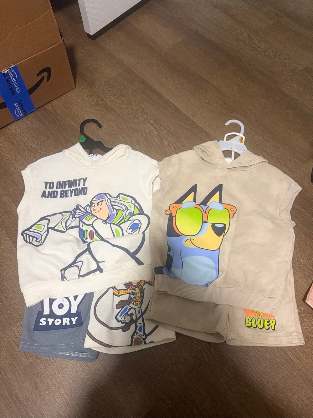 Kids Sleeveless Hooded Tank Tops Set - White & Beige